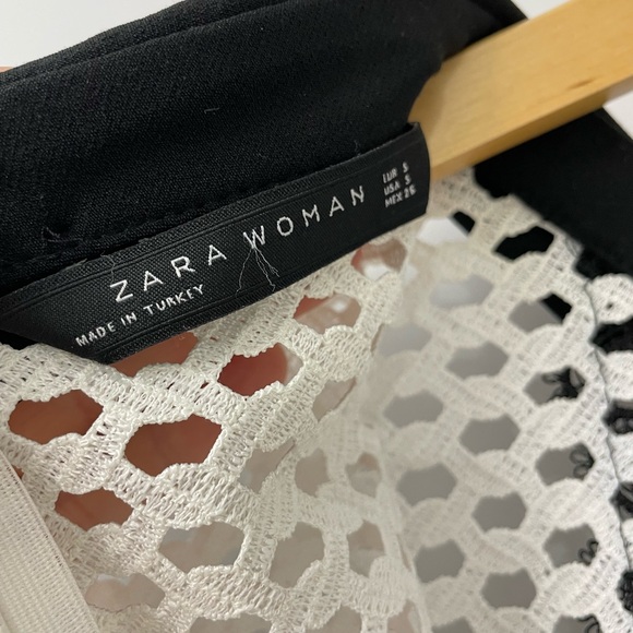 🛍️2for$20🛍️ [s] ZARA Dress white lace topped black with collar - Picture 12 of 13